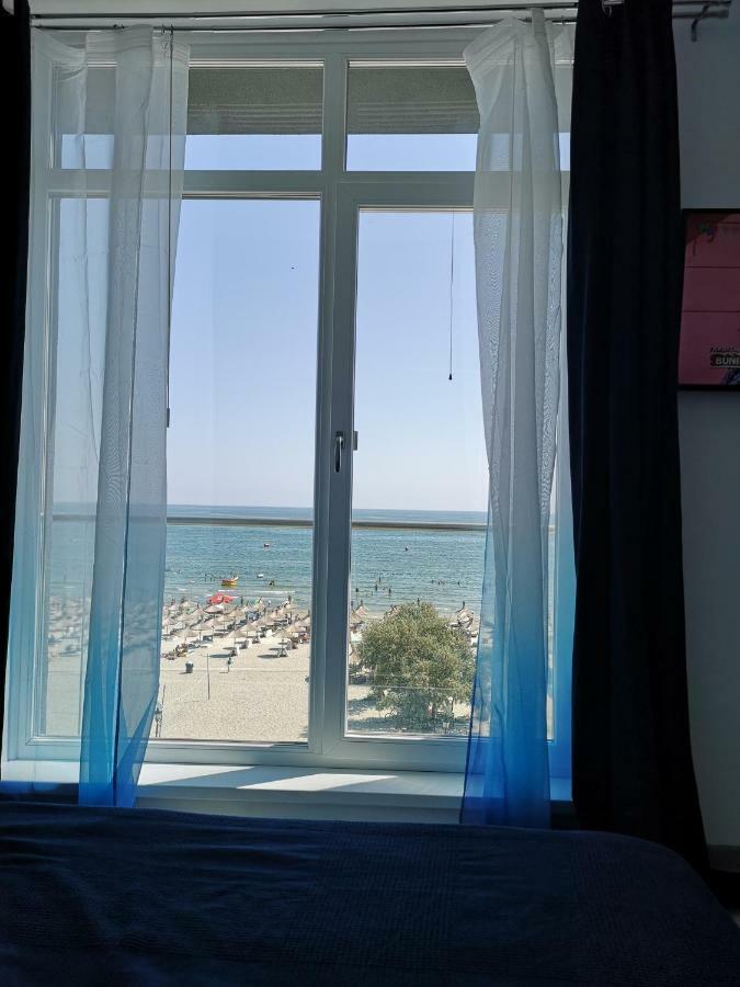 Relax Inn Apartment Năvodari Esterno foto